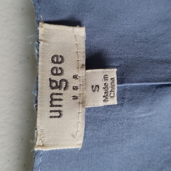 Umgee Floral Lace Embroidered Mini Dress Small Periwinkle Flare Sleeve V-neck - Picture 11 of 13